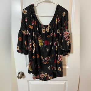 NWT plus-size pinstripe floral top